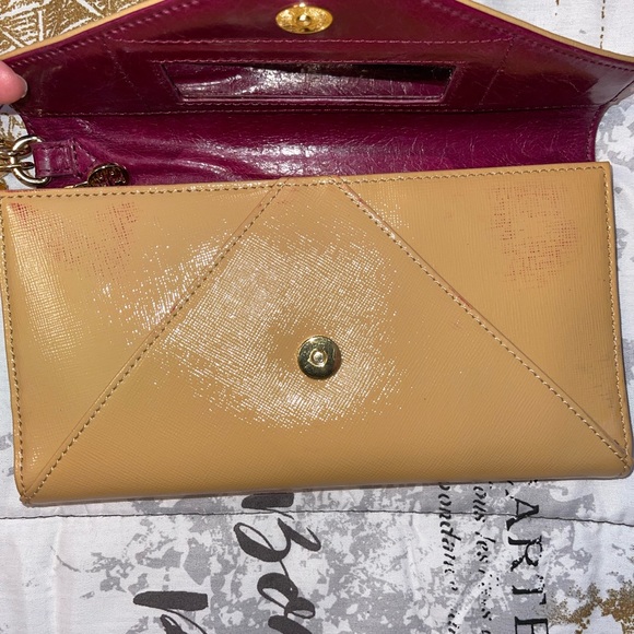 Tory Burch Envelope Wristlet - Picture 3 of 4